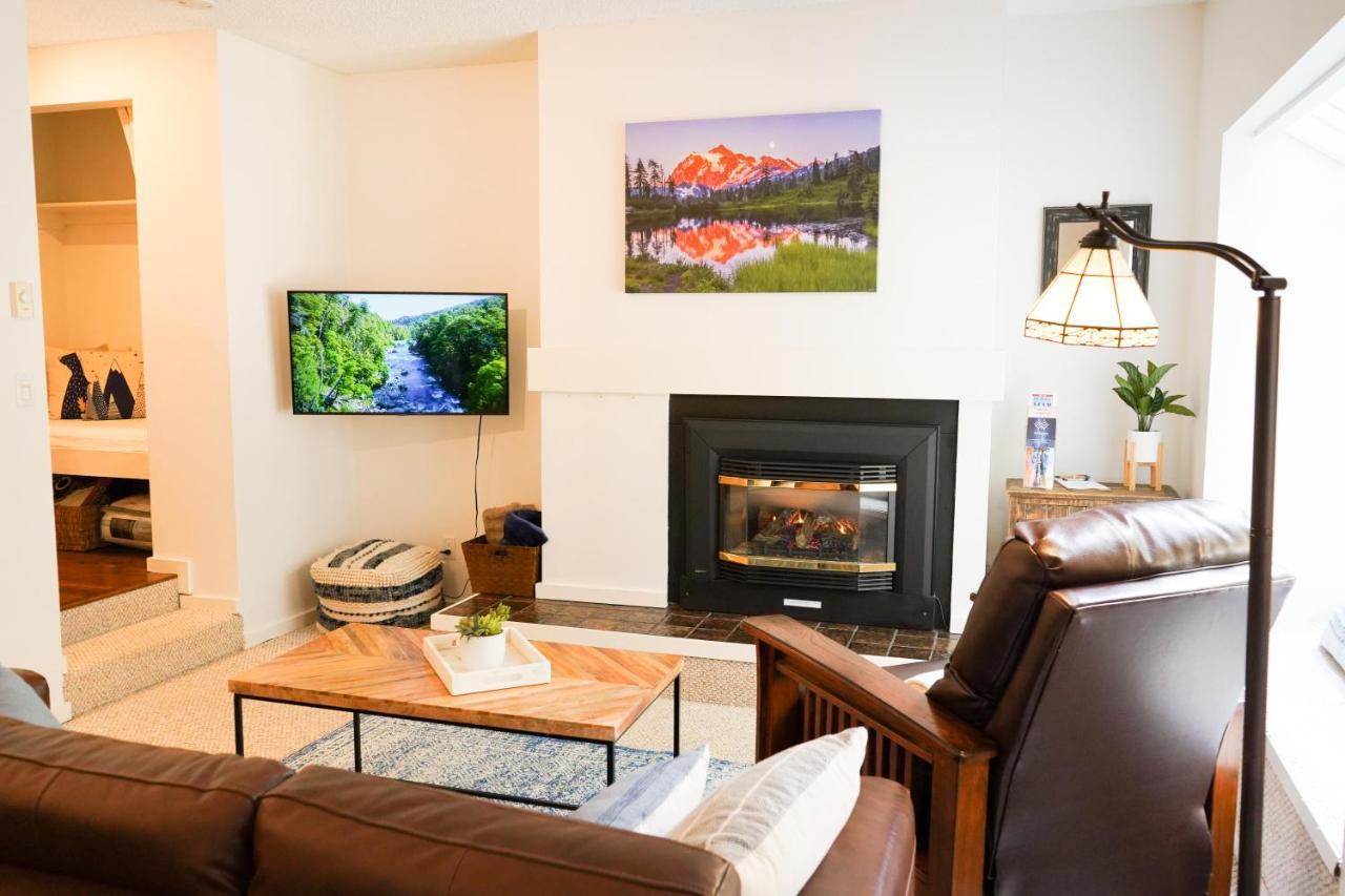 Mt Baker Den, Sleeps 4 Villa Glacier Exterior photo